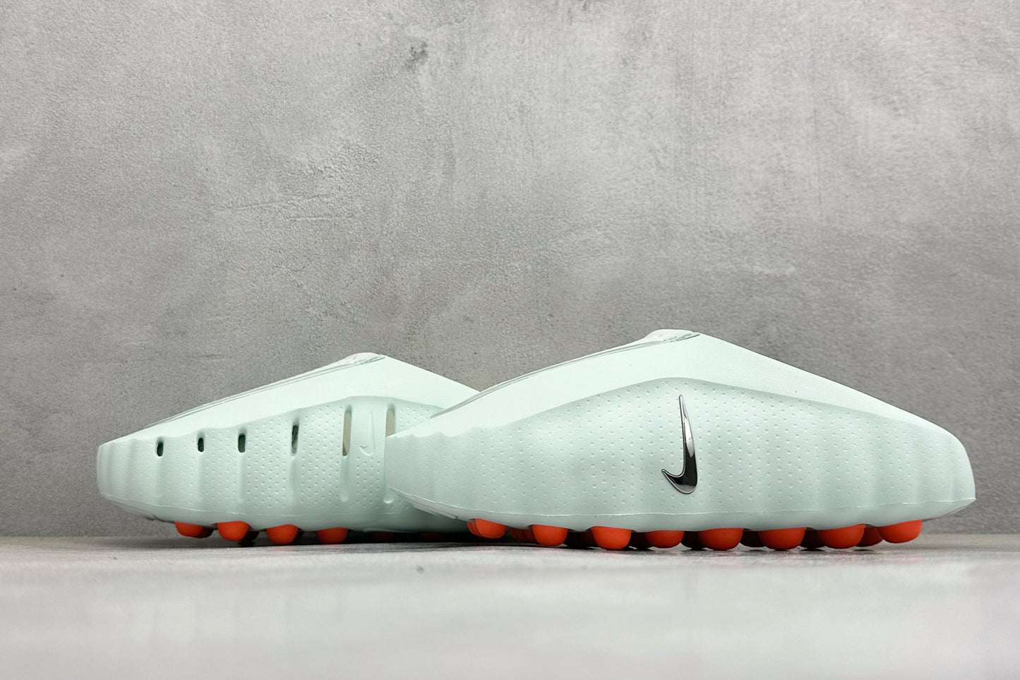 Nike Unisex "Neuro-Ball" Slide Sandal in Mint Green/Orange