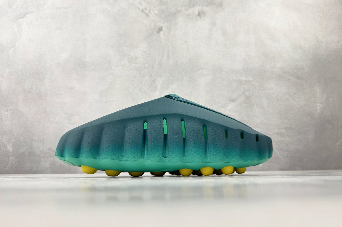 Nike Mind 001 Mule "Rage Green"