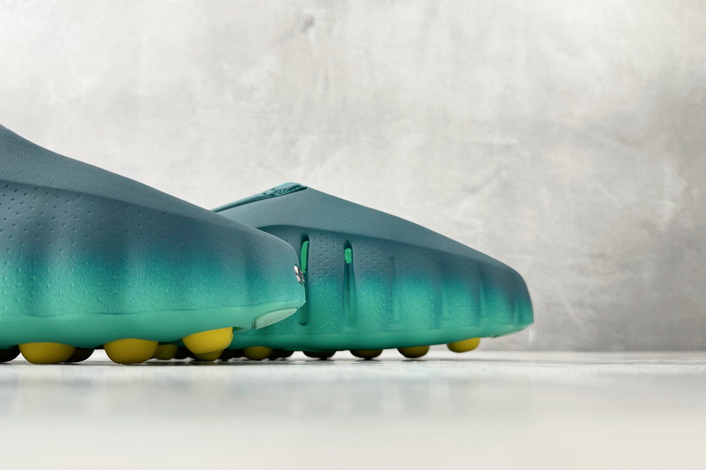 Nike Mind 001 Mule "Rage Green"