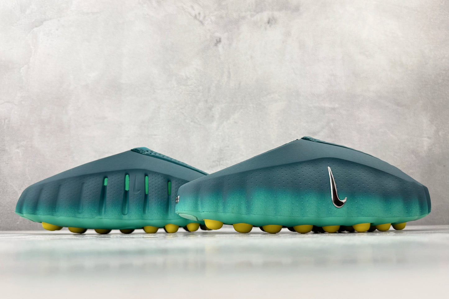Nike Mind 001 Mule "Rage Green"