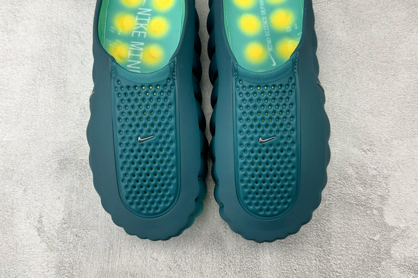 Nike Mind 001 Mule "Rage Green"